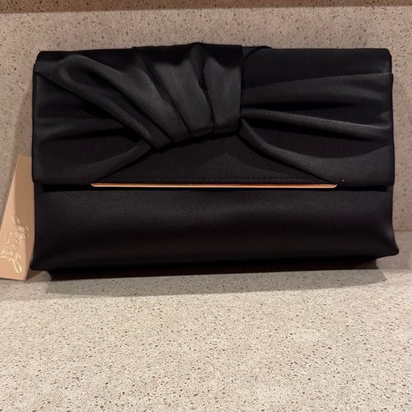 Jewel Badgley Mischka Elegant Black Clutch Bag with Gold Crossbody Chain Strap